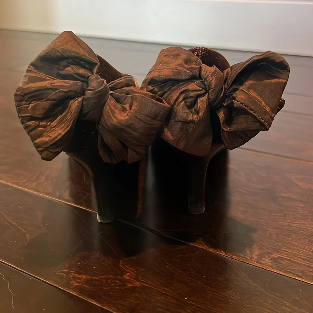 Kenzie wedge 8M